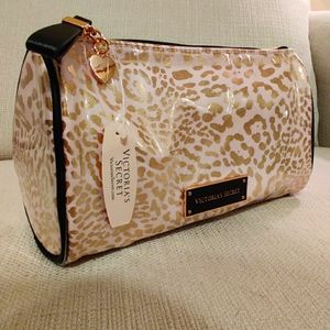 NWT Victoria's Secret Glossy LeopardCosmetic Bag